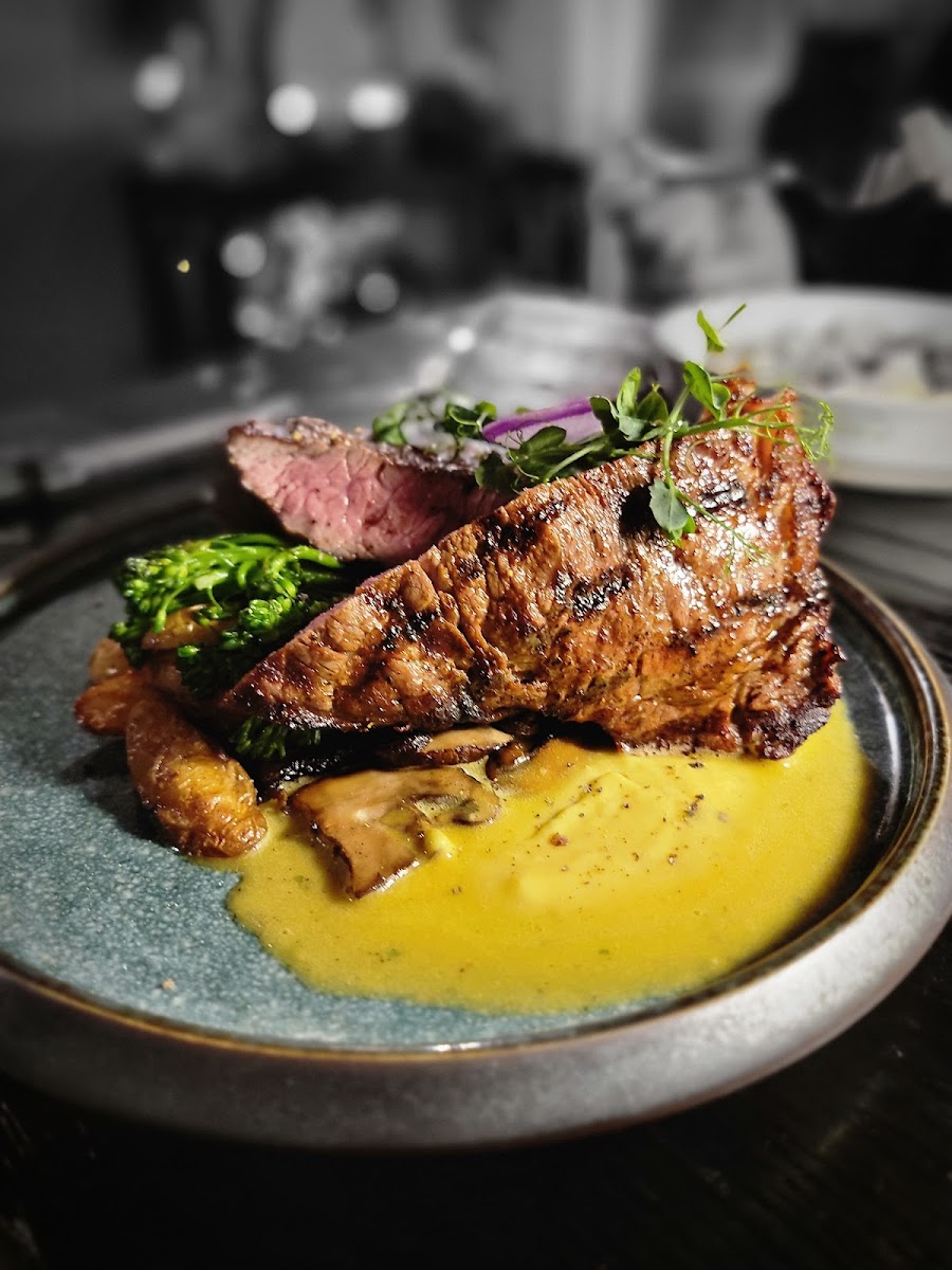 Fox And Crow Bistro-10