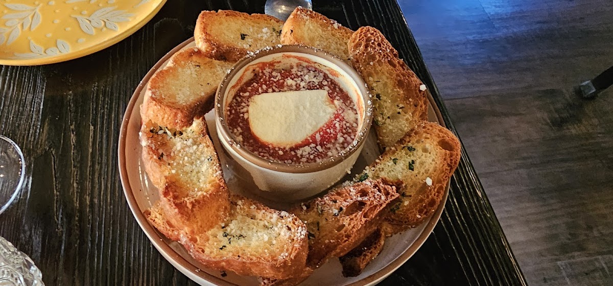 Fox And Crow Bistro-5